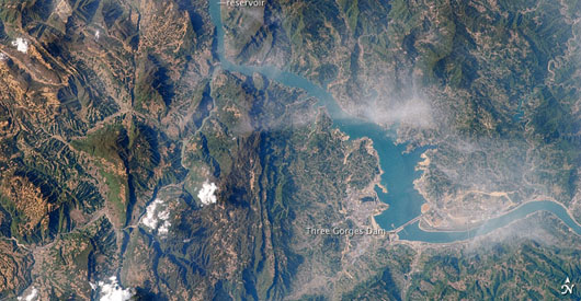 NASA Images of China's Three Gorges Dam Reveals Flooding